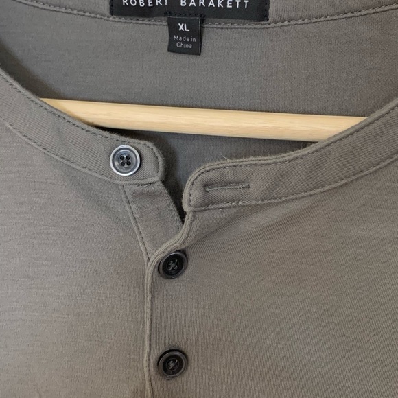 XL Men’s Robert Barakett Short sleeve Henley Shirt - Picture 2 of 2